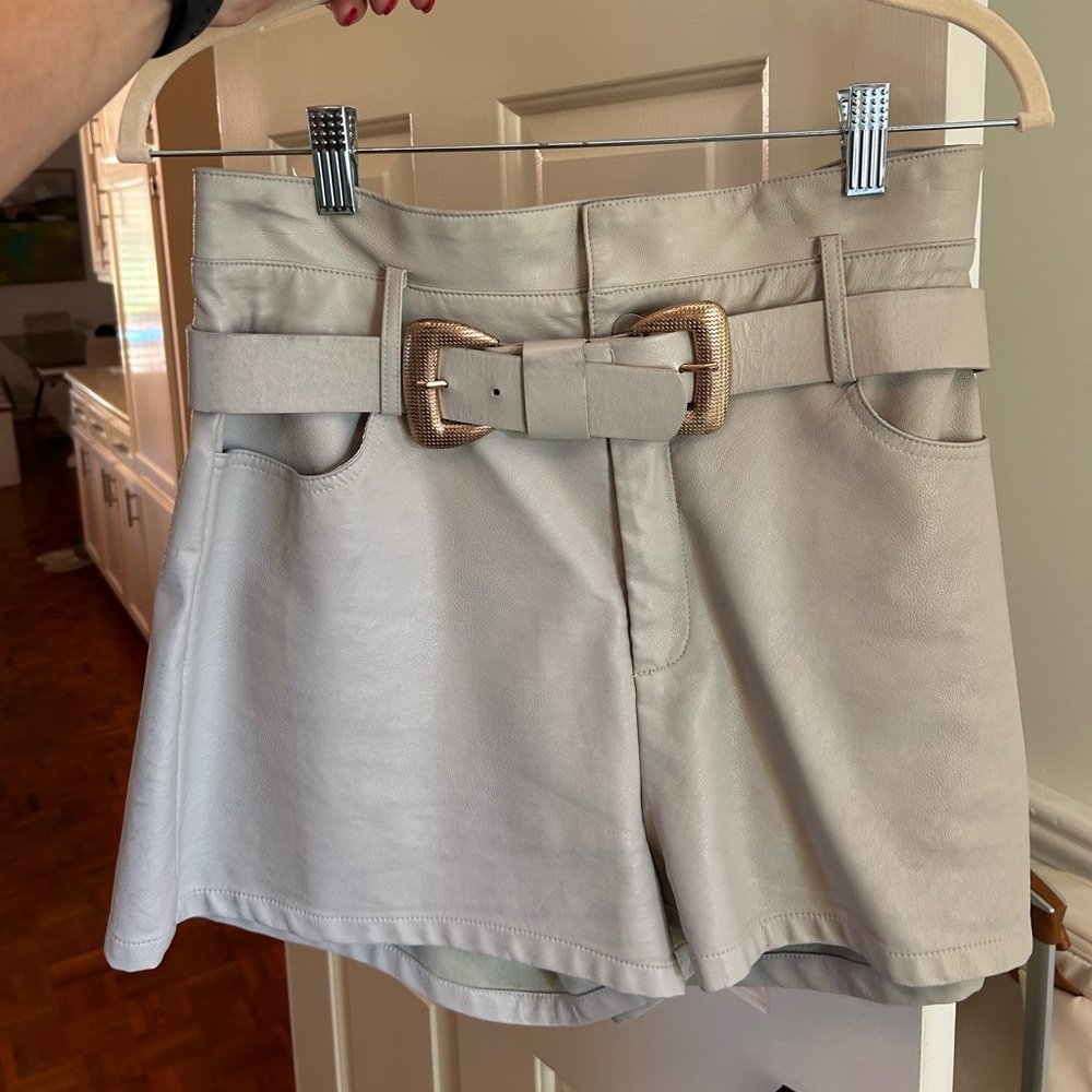 LELIS High Waisted Tan Shorts with Gold Belt